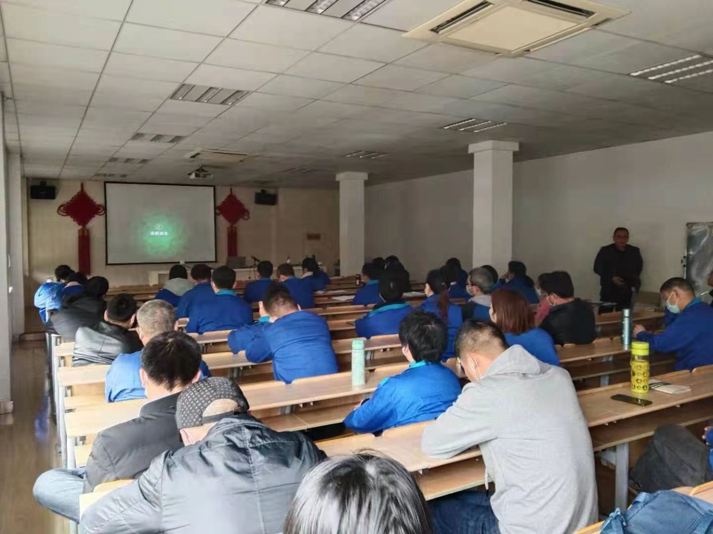 力士霸泵業(yè)開展以“安全第一、預防為主”為主題的安全知識培訓(圖4)
